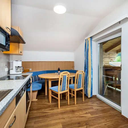 Angelika 플라차우